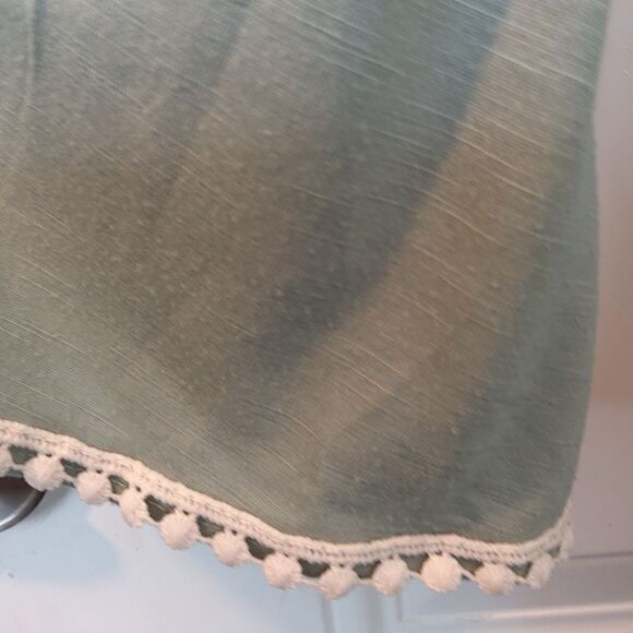 Tru Self sage green lace and screen print front Bell sleeve shark bite blouse - Picture 8 of 13